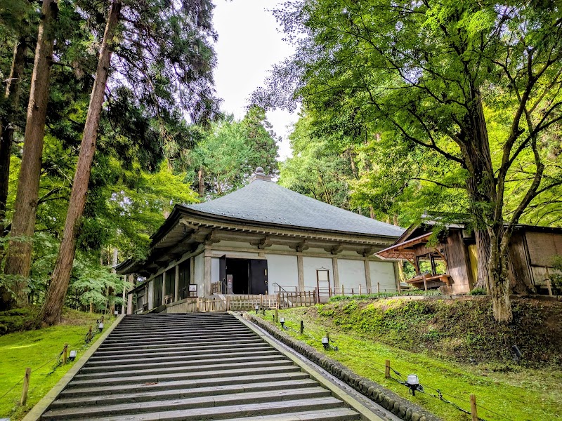 中尊寺金色堂